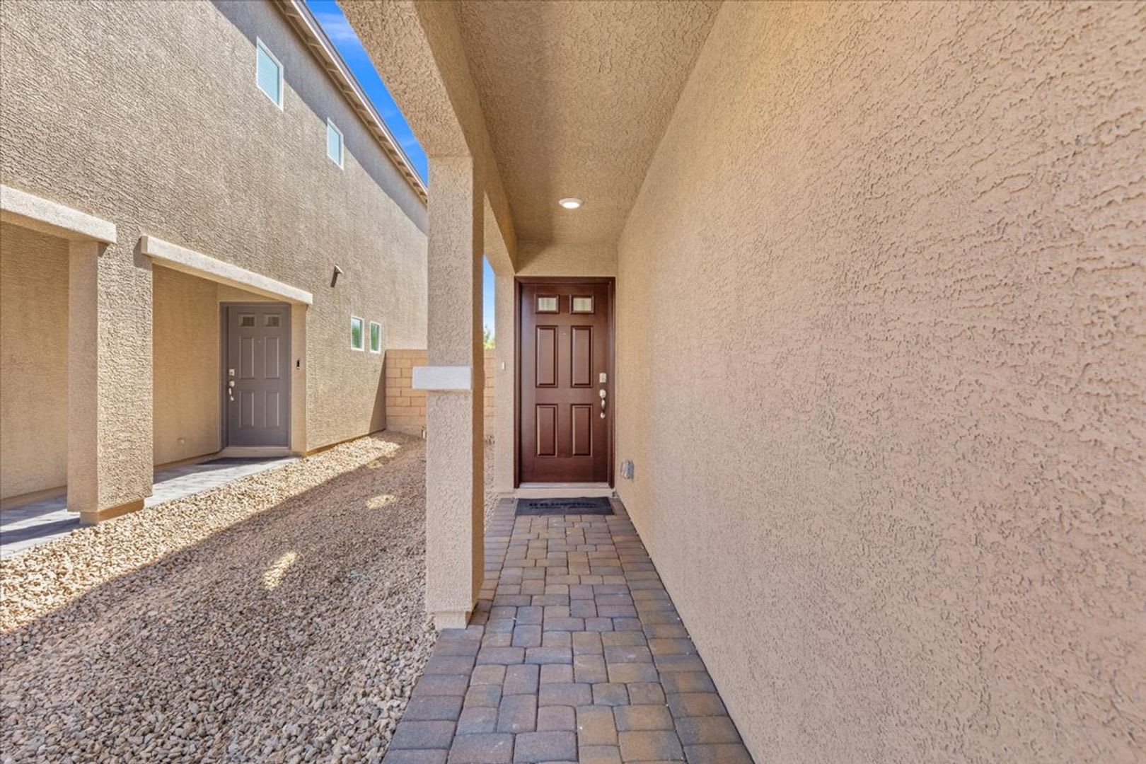 Modern 4-Bedroom Home with Turf Backyard in Gated Community – photo 3