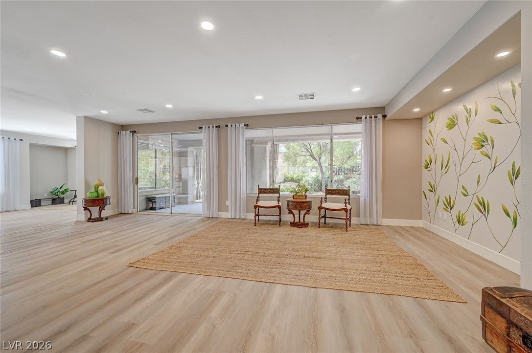 4589 Bersaglio Street – photo 5