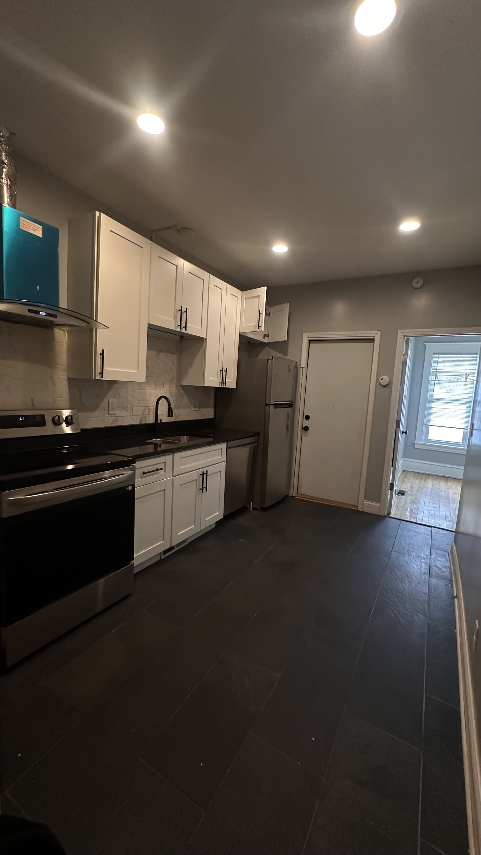 1143 15th Avenue Southeast – photo 1