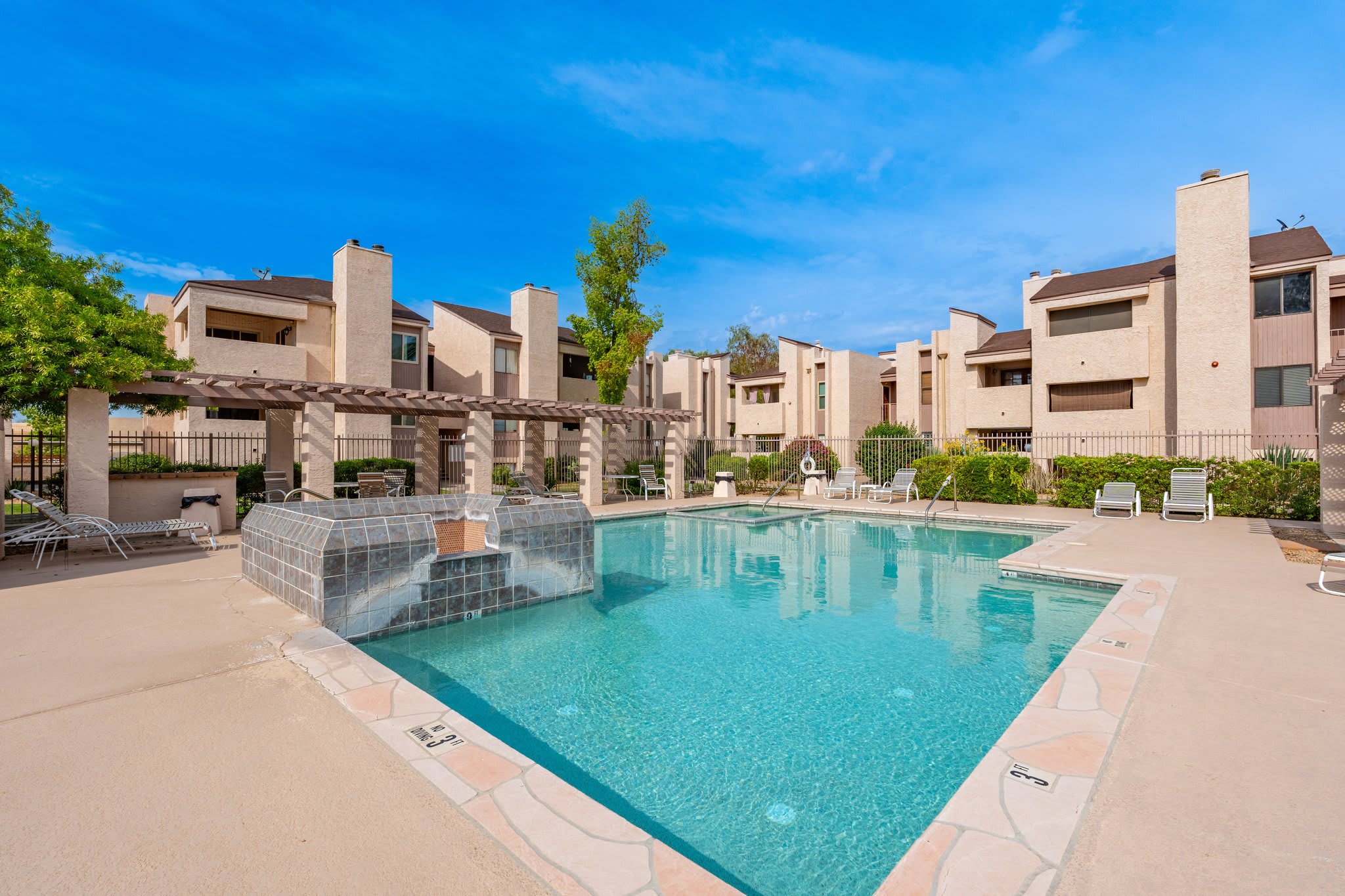 7510 E Thomas Rd – photo 2