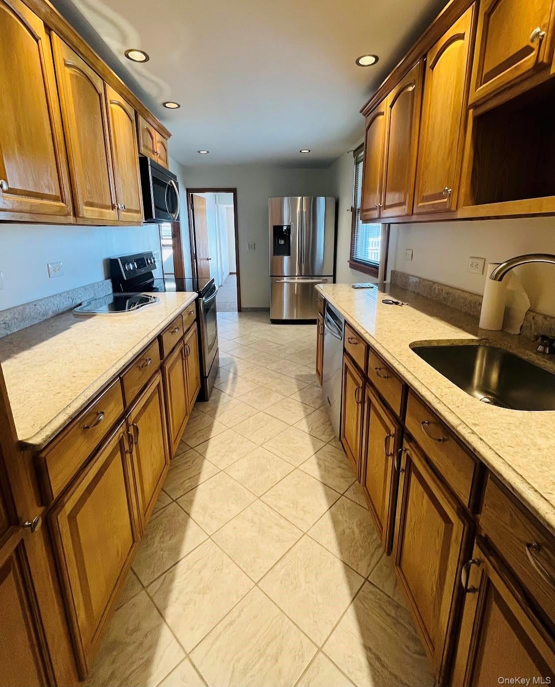 15 Van Brunt Road – photo 2
