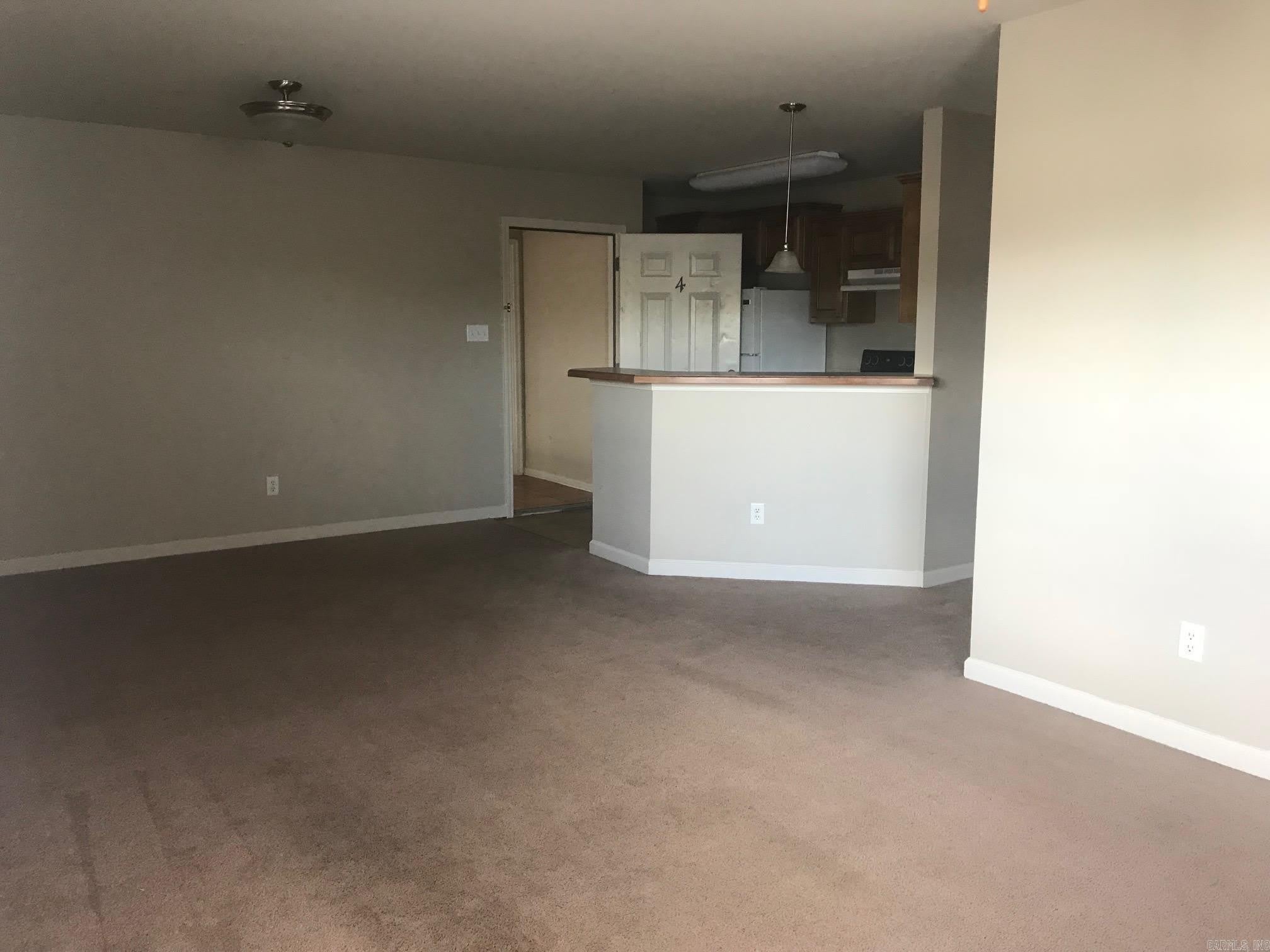 2901 Kennedy Drive – photo 2