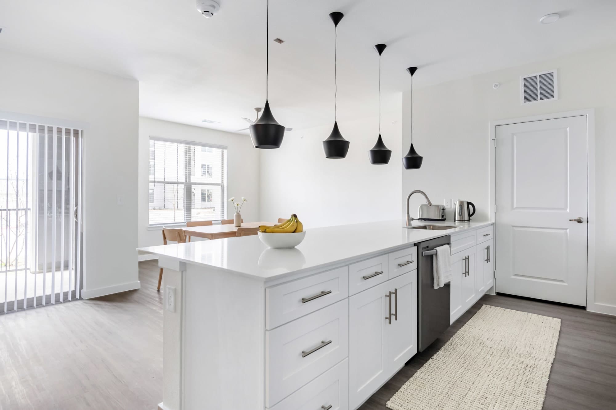 901 Rendon – photo 3