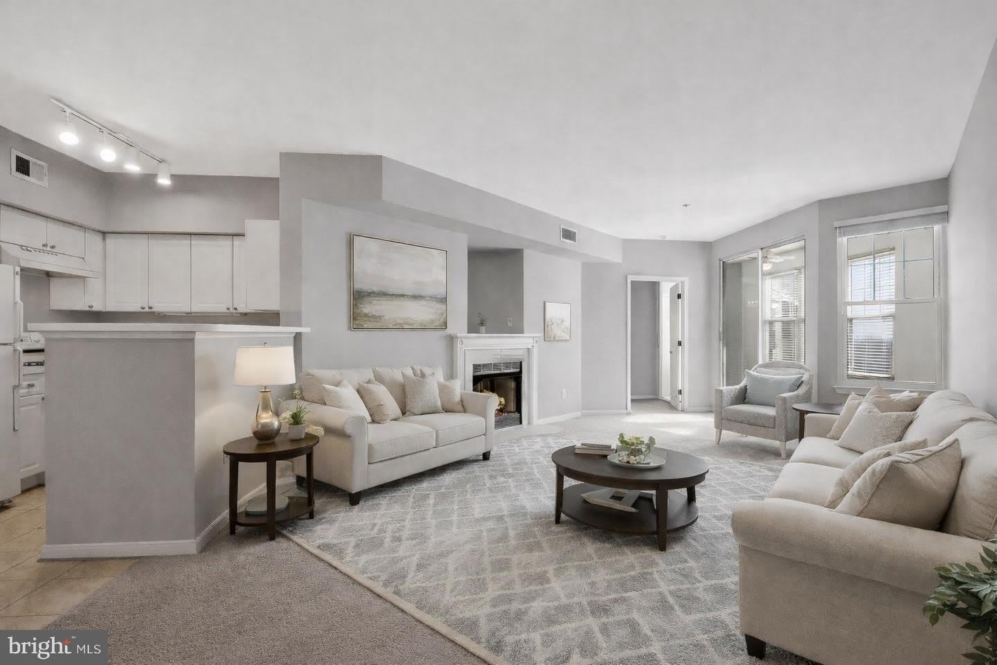1625 INTERNATIONAL DR #321 – photo 3