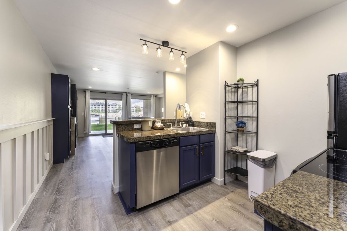 322 W Woodin Ave Unit 612 – photo 2