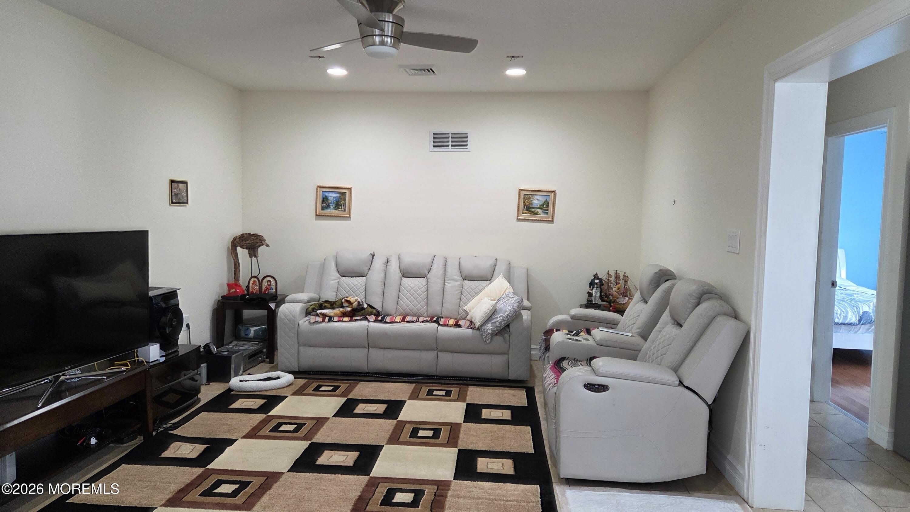 255 Pine Drive – photo 4
