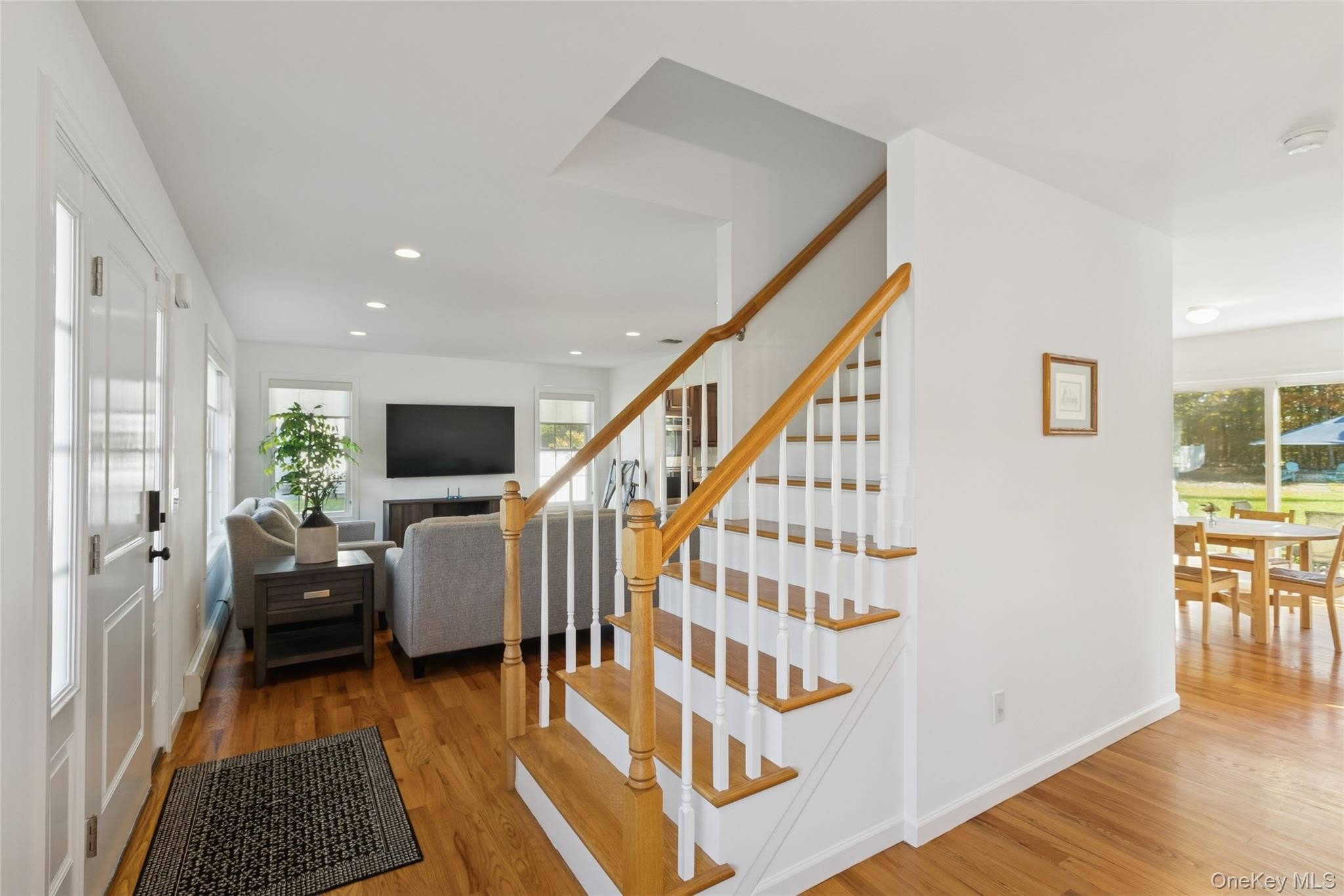 16 Mastro Court – photo 3