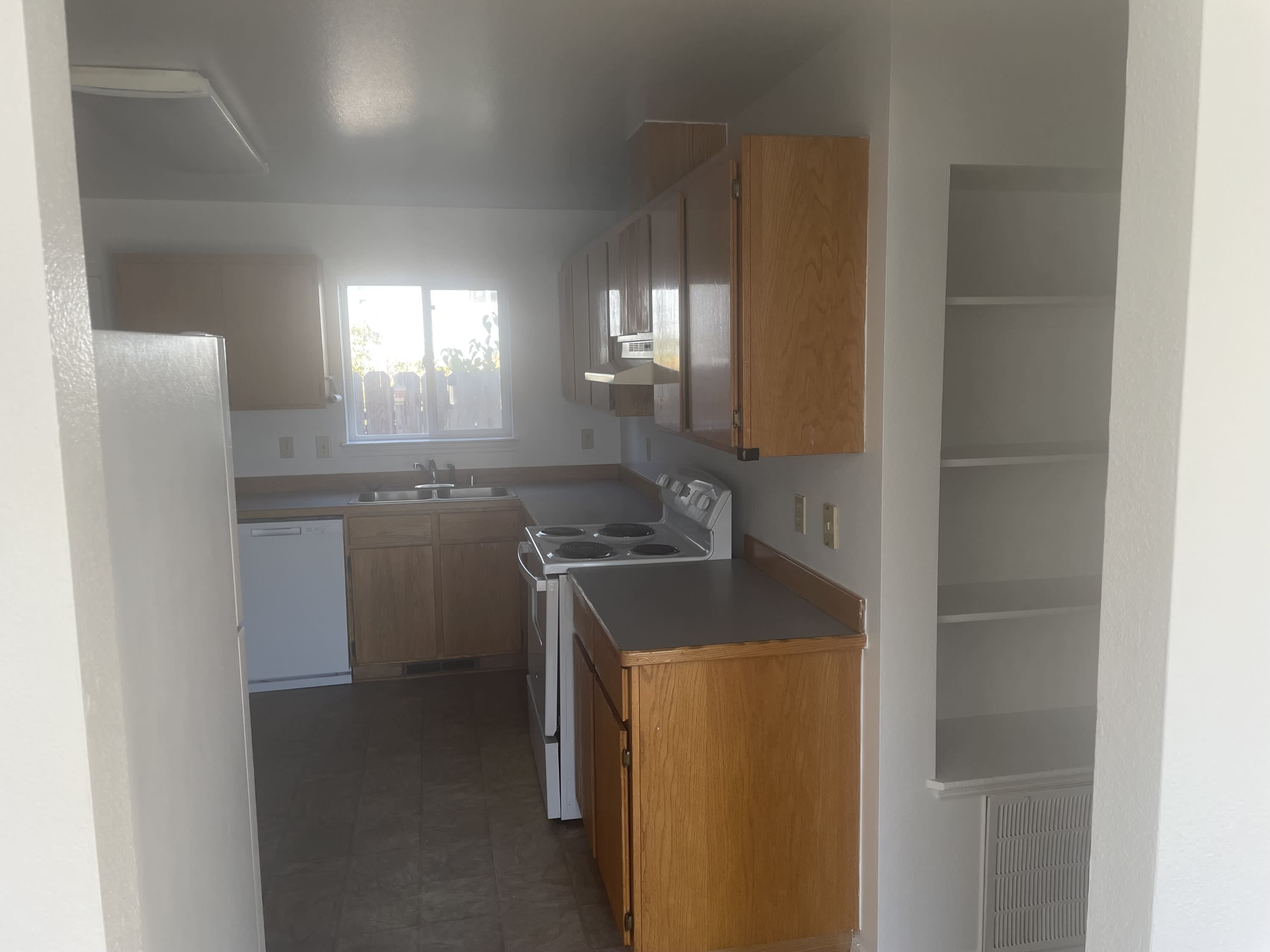 205 East Center Street – photo 2