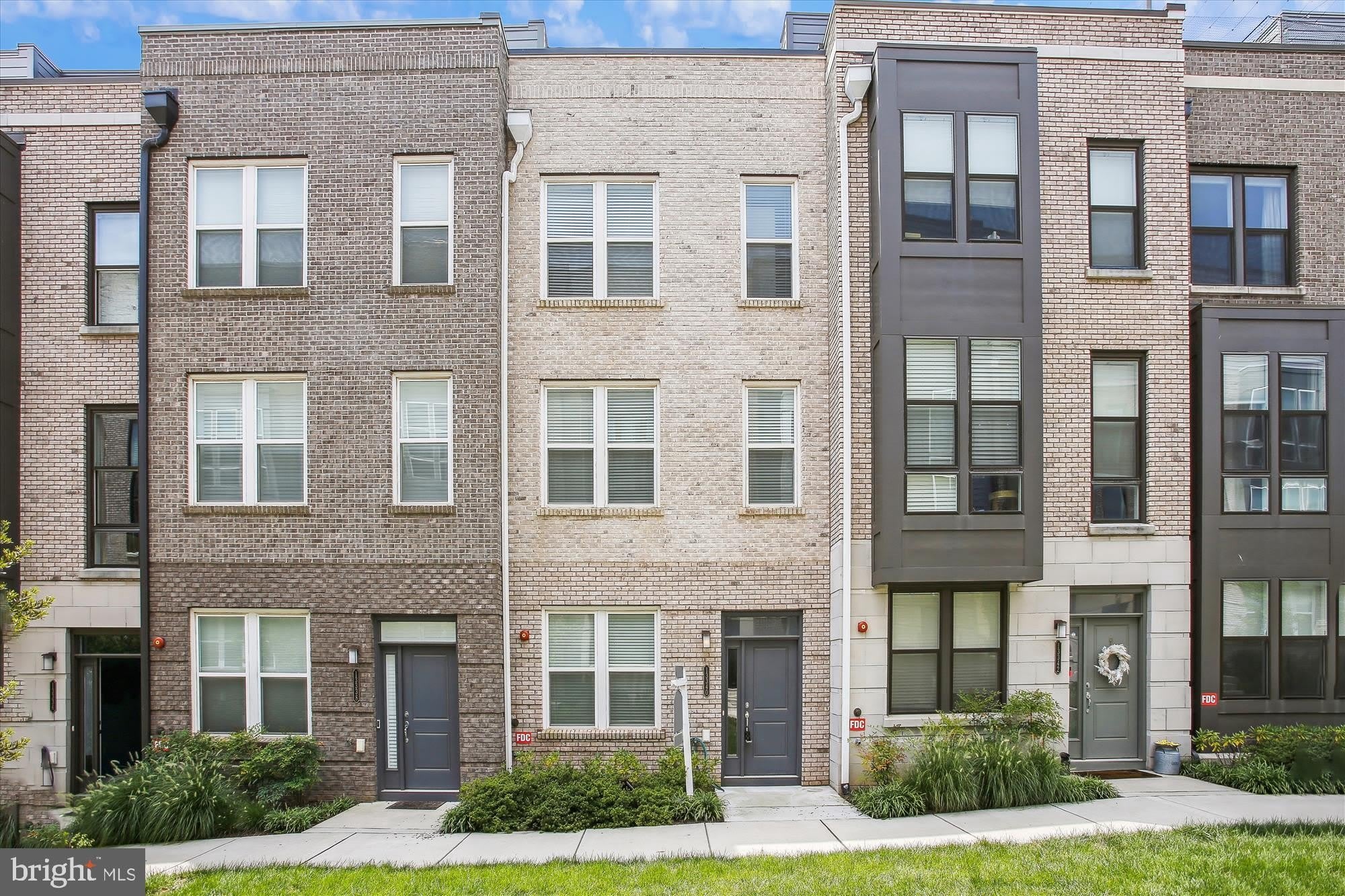 13340 Sherwood Park Lane – photo 1