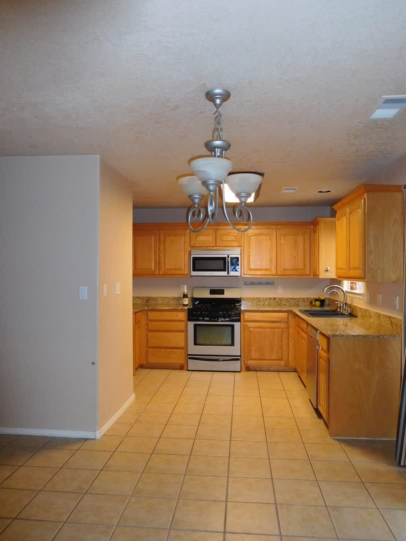 Beautiful Tuscan Model Home!!!! – photo 5