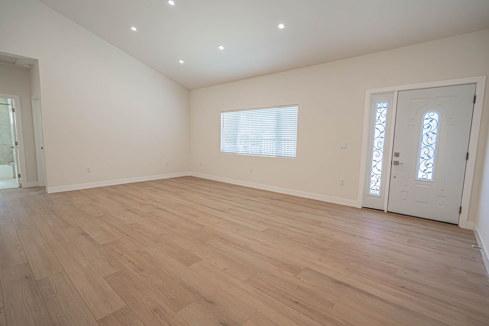 New Construction 3 Bedroom ADU for Rent in North Hollywood! – photo 2