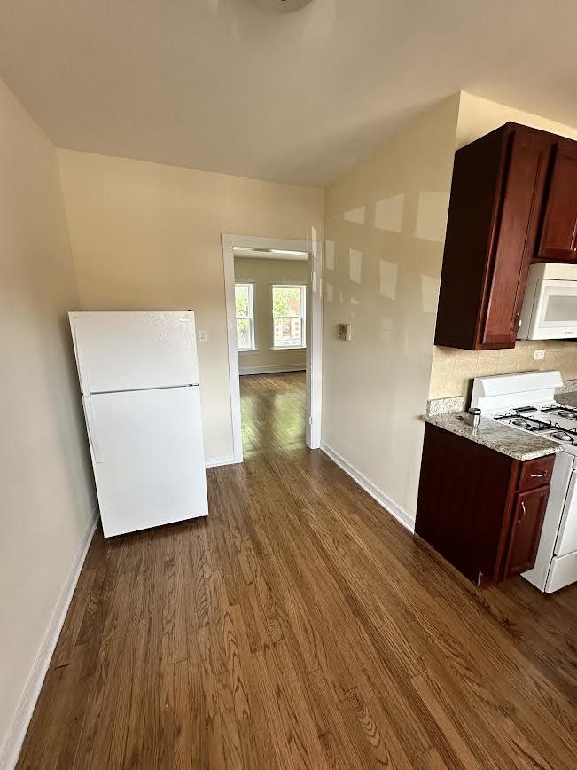 2661 North Spaulding Avenue – photo 5