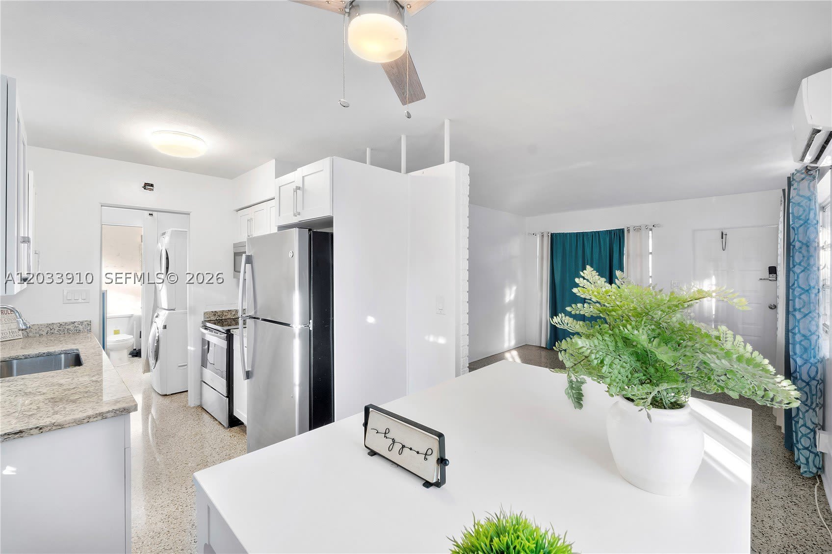 1821 SW 11th Ct – photo 2
