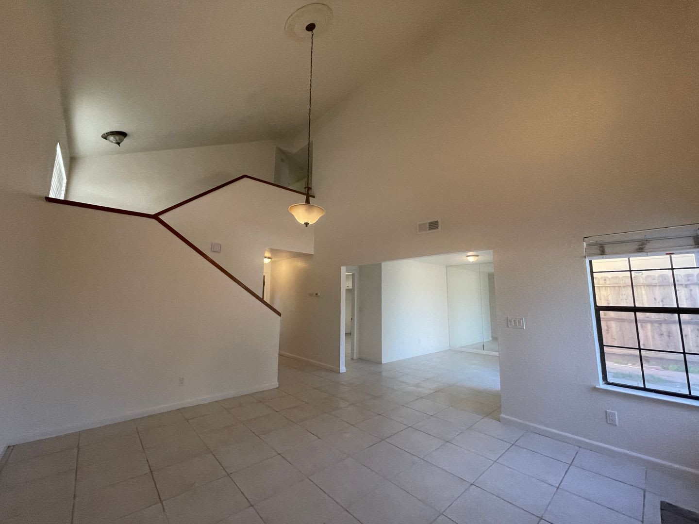 Cul de sac location. Walking distance to CSU Stanislaus – photo 3