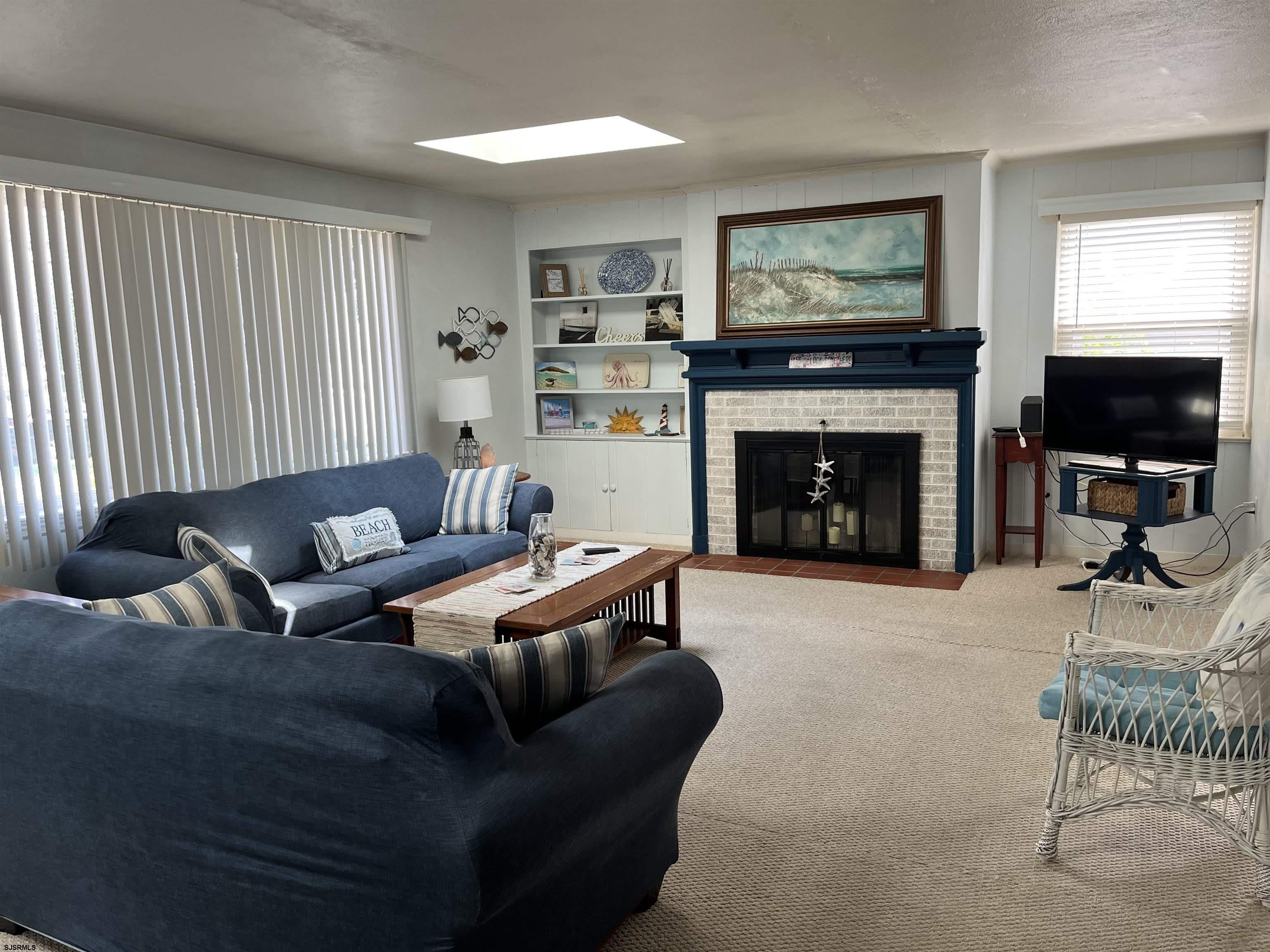 516 E Atlantic Blvd – photo 3