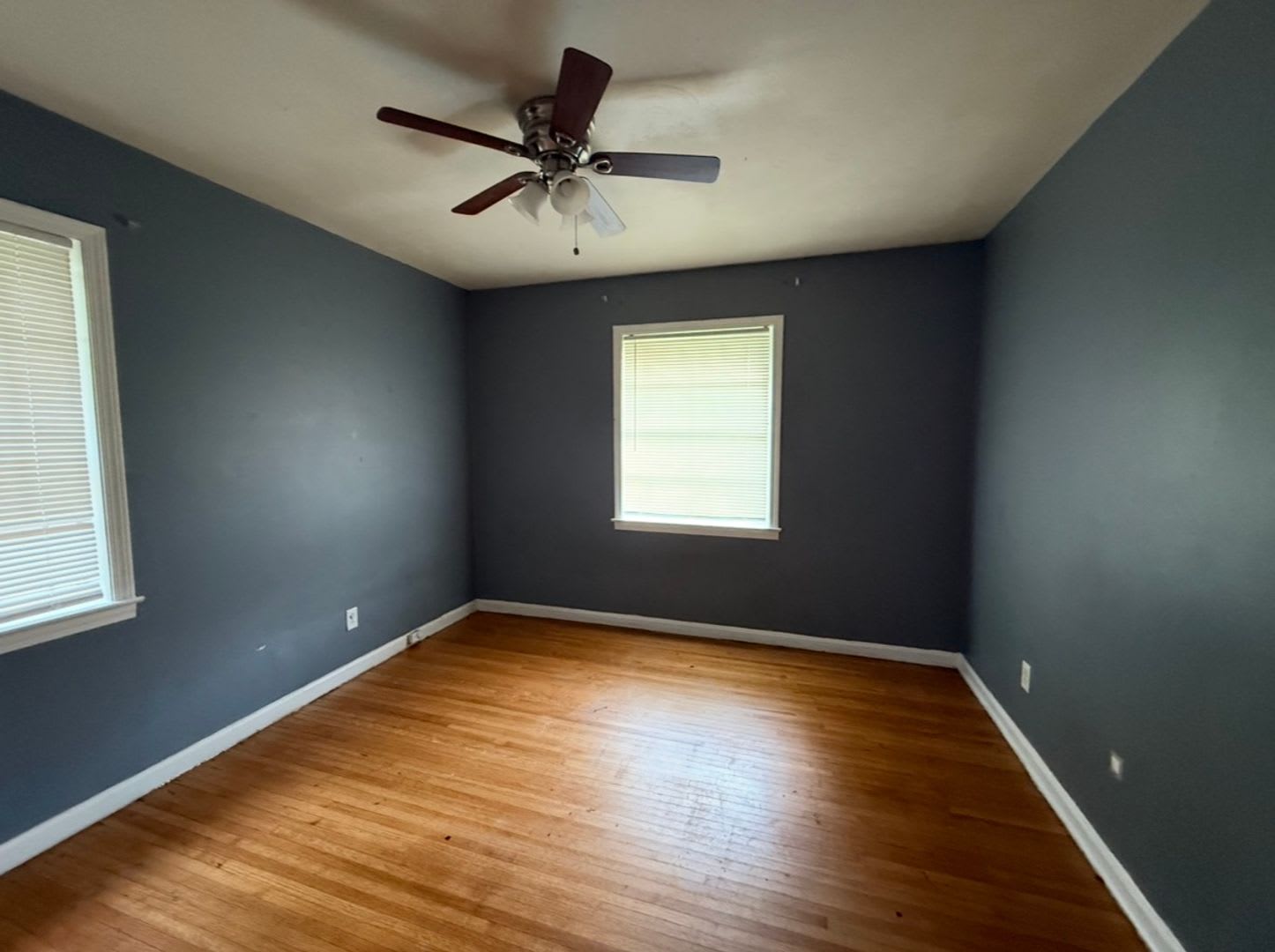 Beautiful 3 Bedroom Home Ready For Move In – photo 5