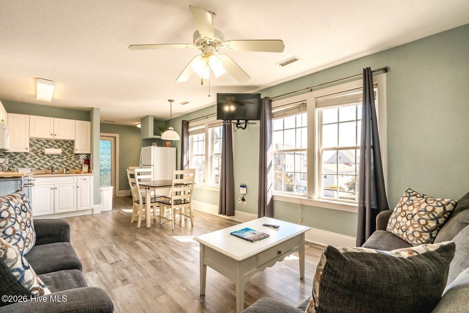1507 N New River Drive – photo 1