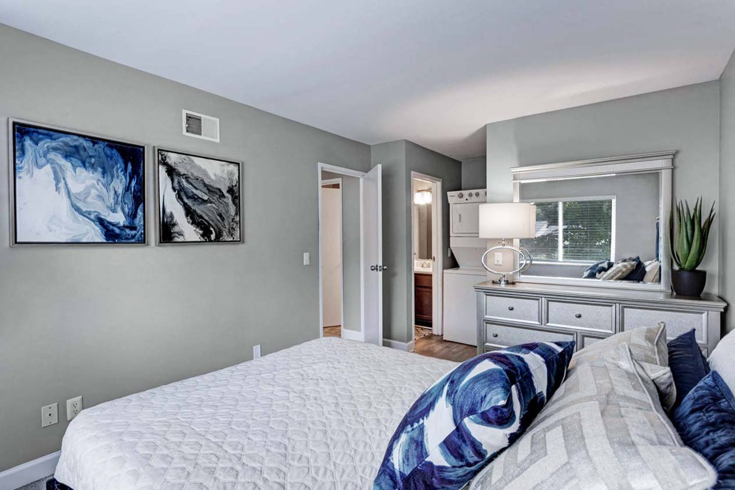 Ridgewood Apartments – photo 3
