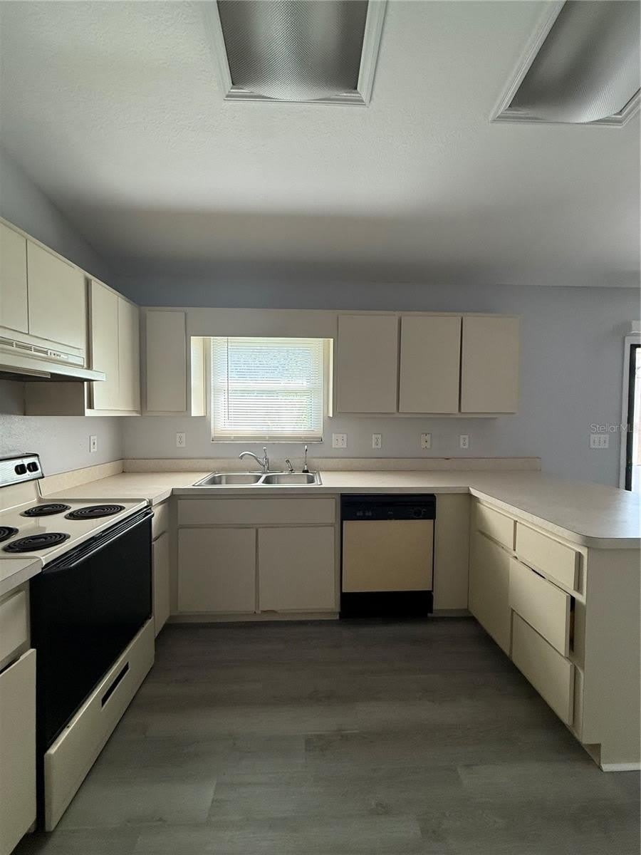 22 HEMLOCK Terrace – photo 3