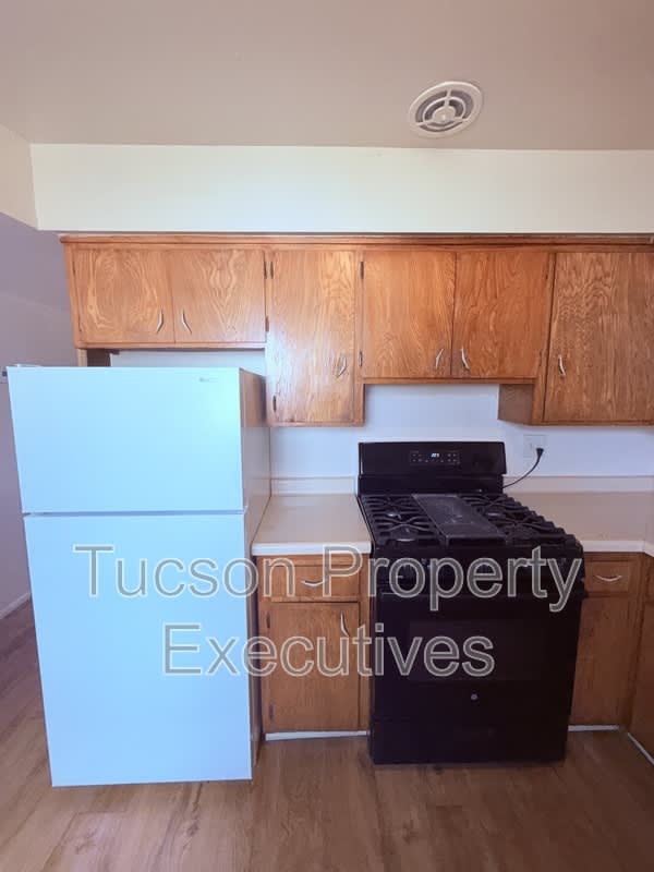 8914 South Nogales Highway – photo 4