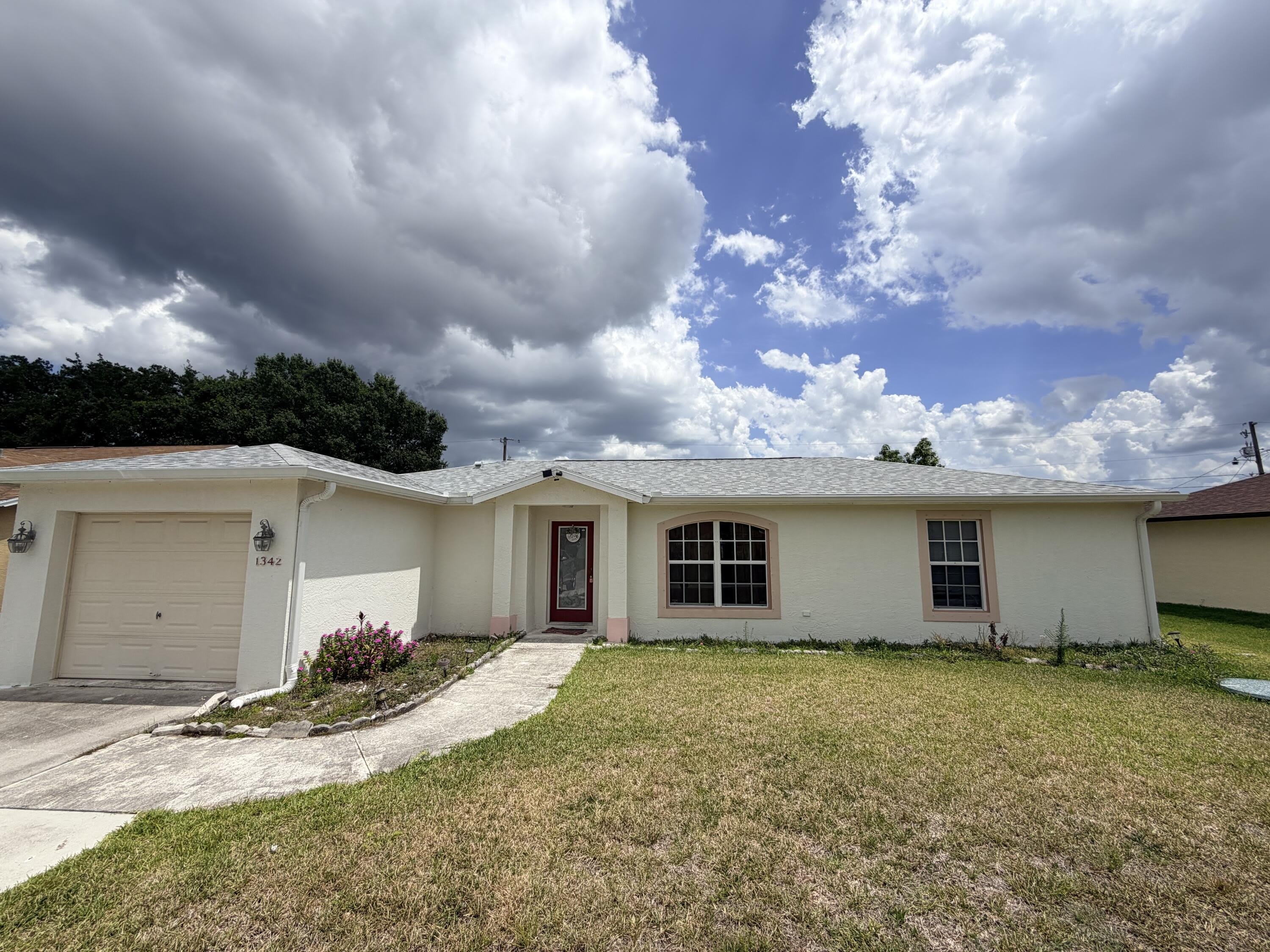 1342 SW Wampler Avenue – photo 1