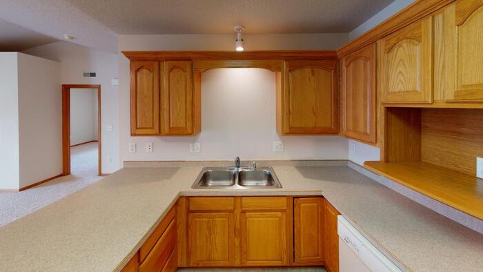 3011 Marina Road Southeast – photo 2