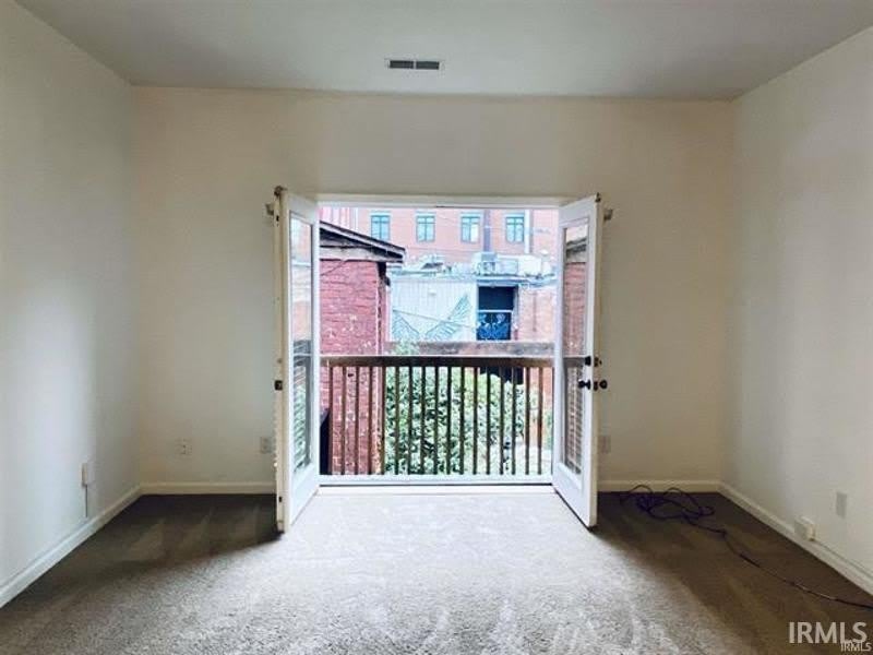 105 E 6th Street – photo 5