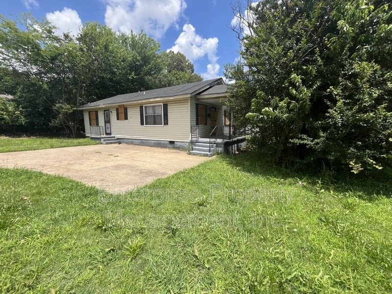 401 N Manassas St – photo 1