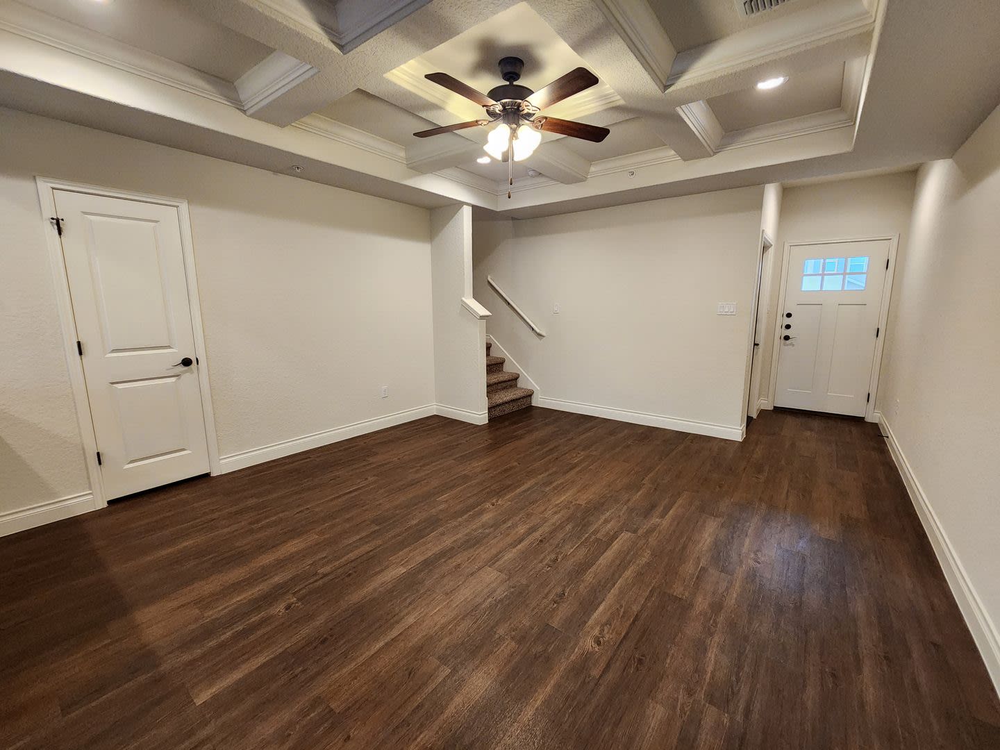 1 Month Free Rent 3 2 5 1 5 Fourplex Close To Ih35 For Commuters Fridge Washer Dryer Included Nbisd – photo 4