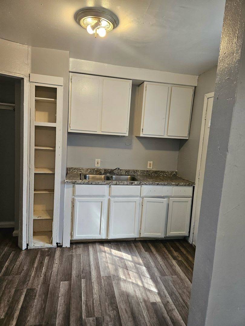 2 bed/ 1 bath Duplex – photo 5