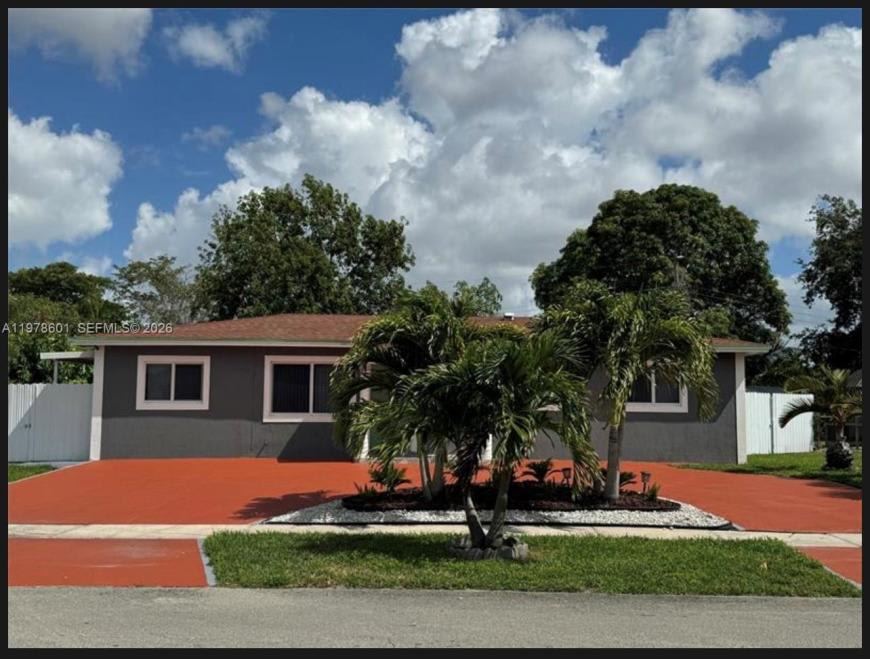 6471 SW 27th St # 0 – photo 1