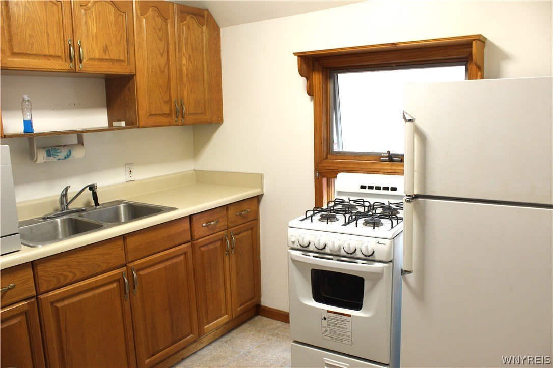 40 Ryan Street – photo 4