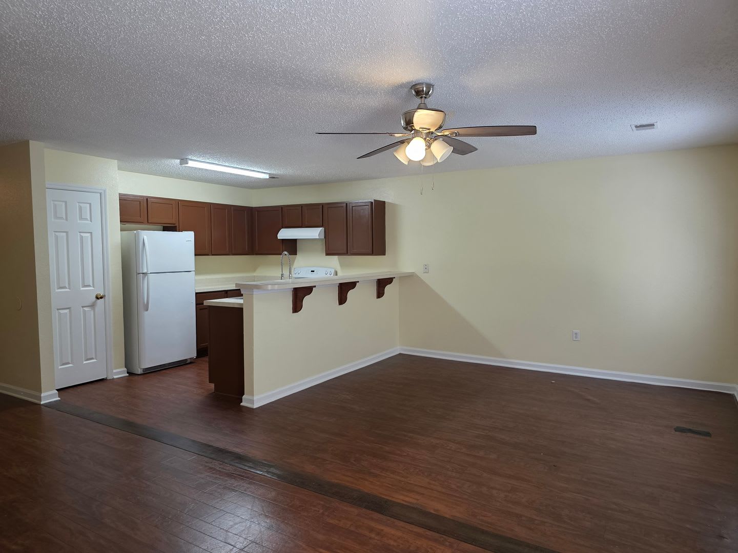 Townhome In Villages At Towne Park – photo 5