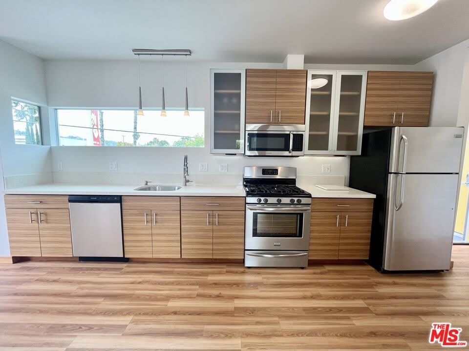 505 N San Vicente Blvd – photo 2