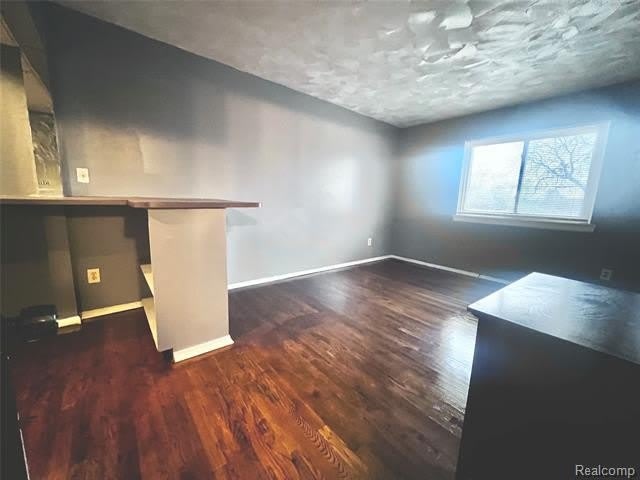 22116 Dante Street – photo 5