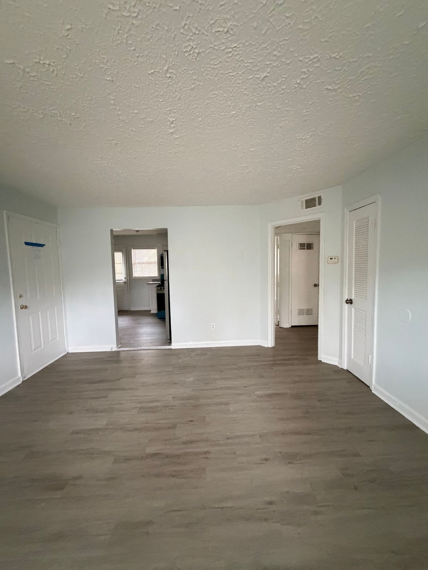 Move In Spring Specials Featuring 1 2 Bedrooms – photo 4