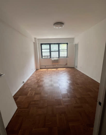 225 E 69th St – photo 4