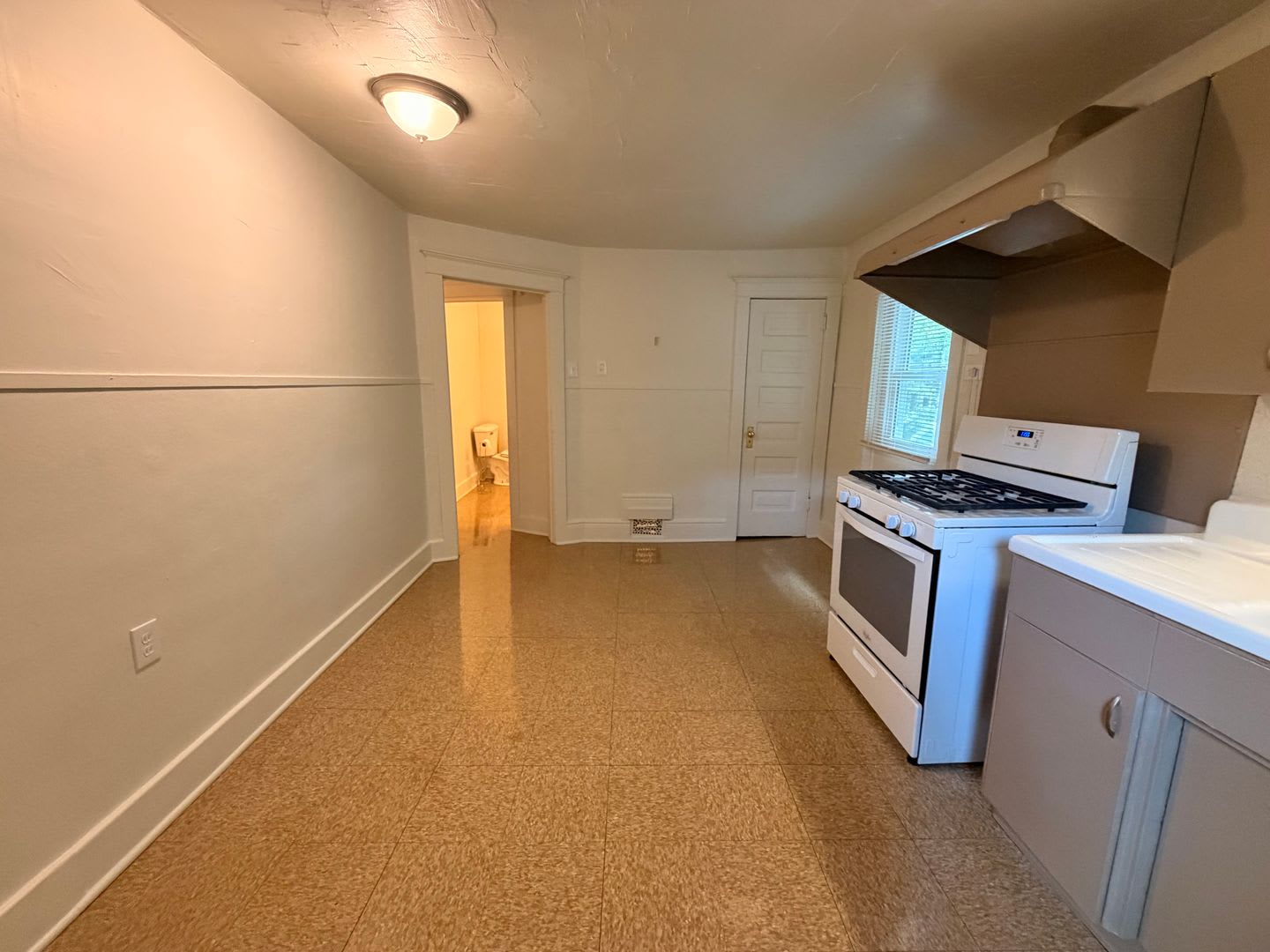 01031 – photo 2