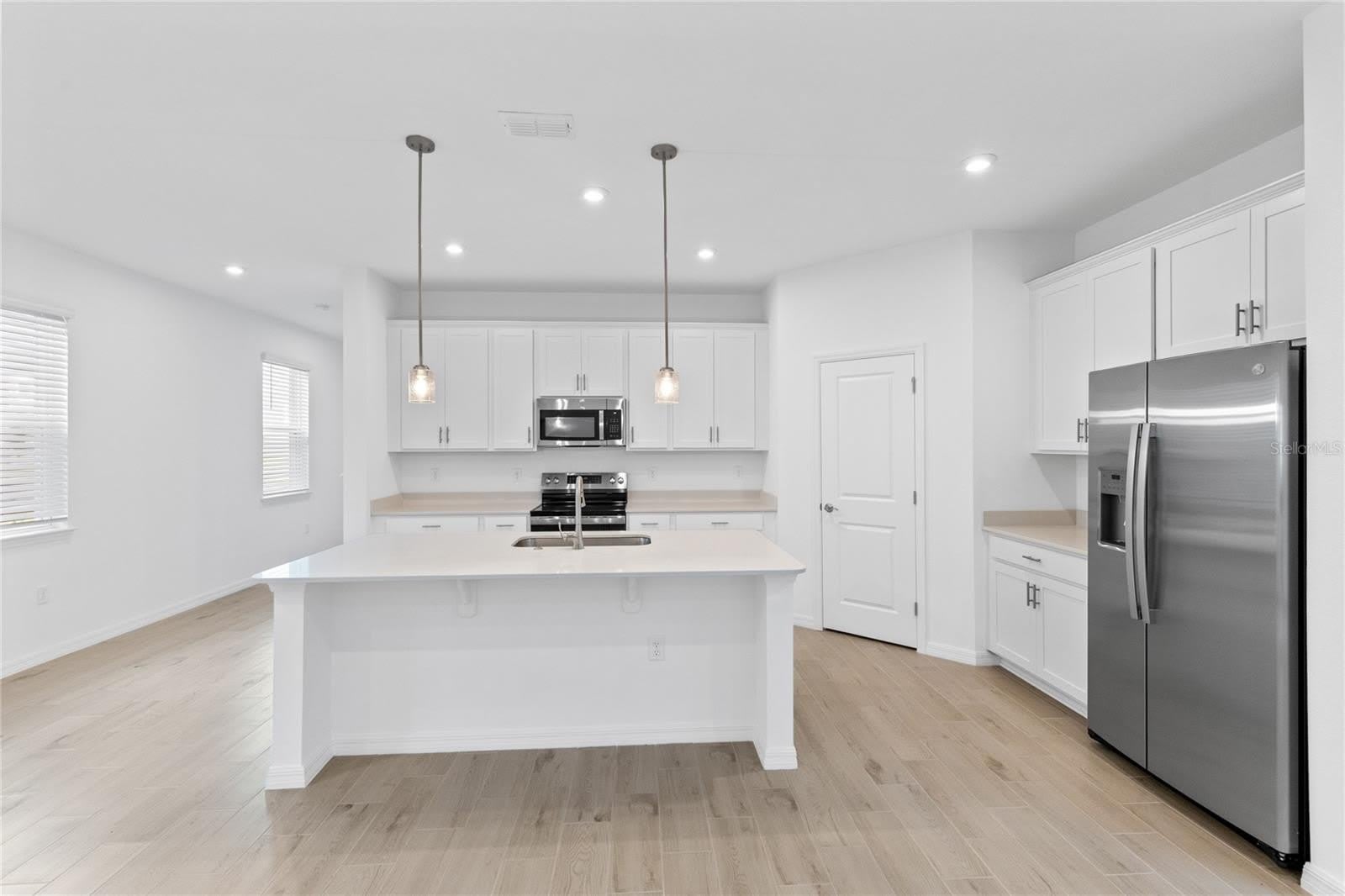 5746 STOCKADE Boulevard – photo 3