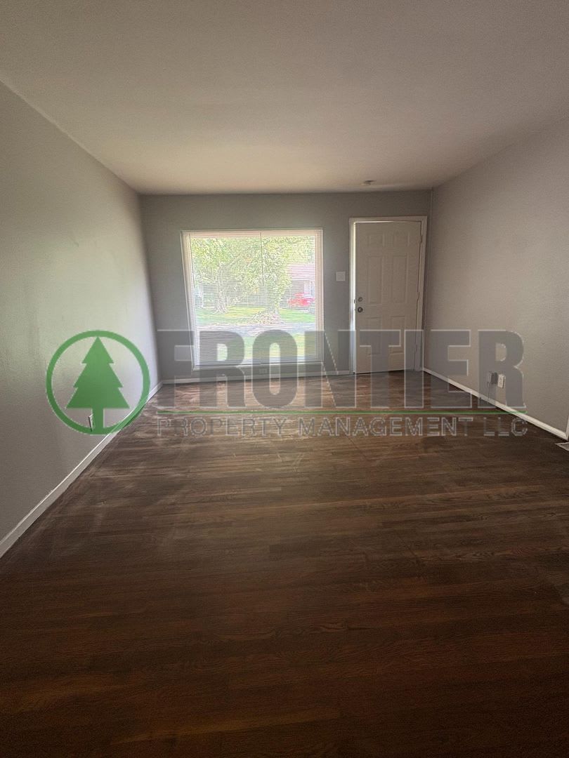 Ready now! 159 Ben Nevis Rd., St. Louis, MO 63137 – photo 3