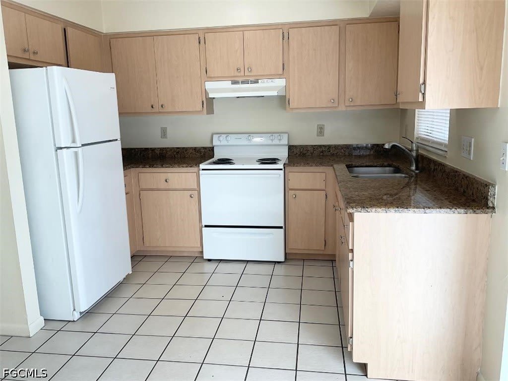 1423 Andalusia Boulevard – photo 2