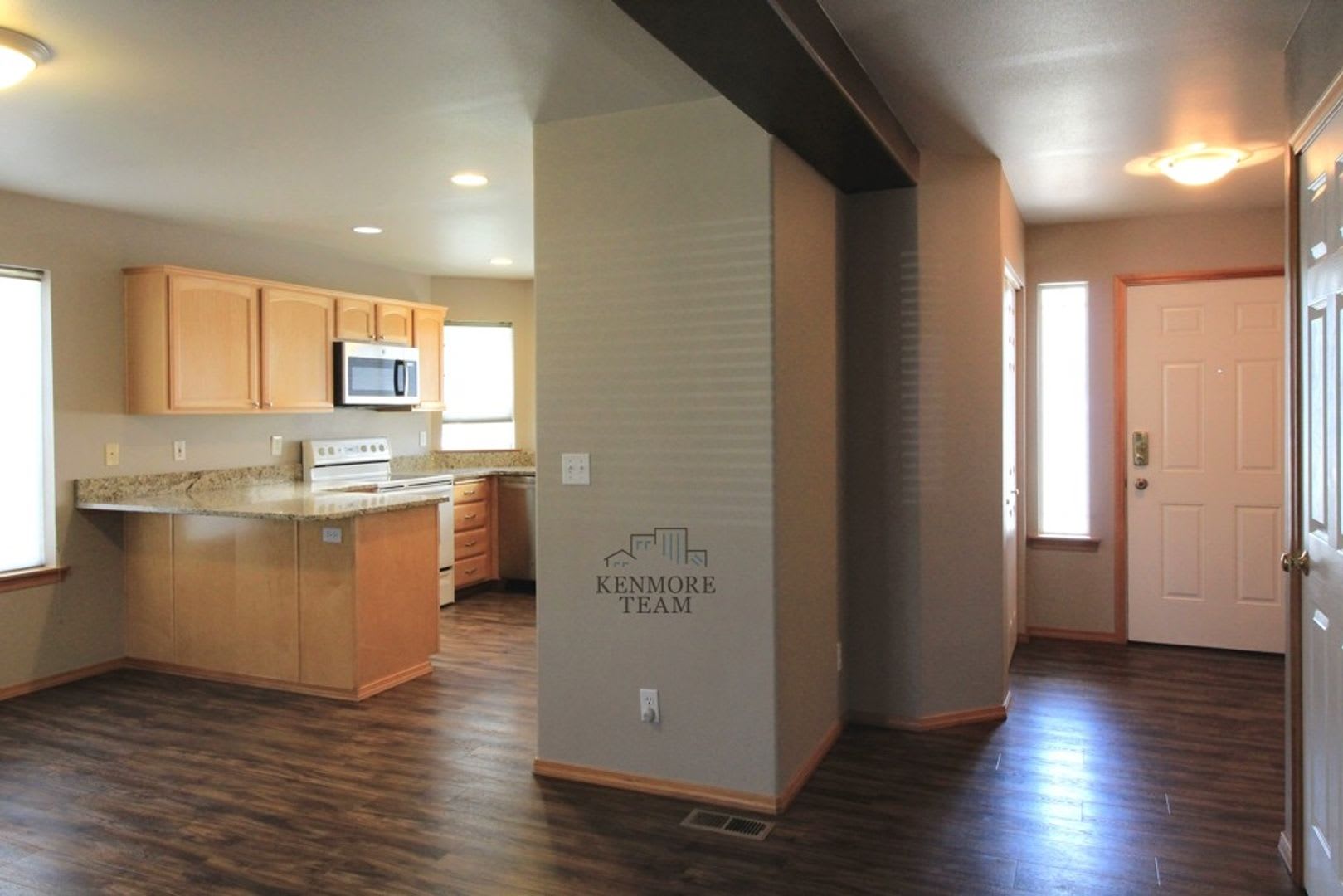 4 Bedroom, 3 Bath Home in South Kennewick – photo 3