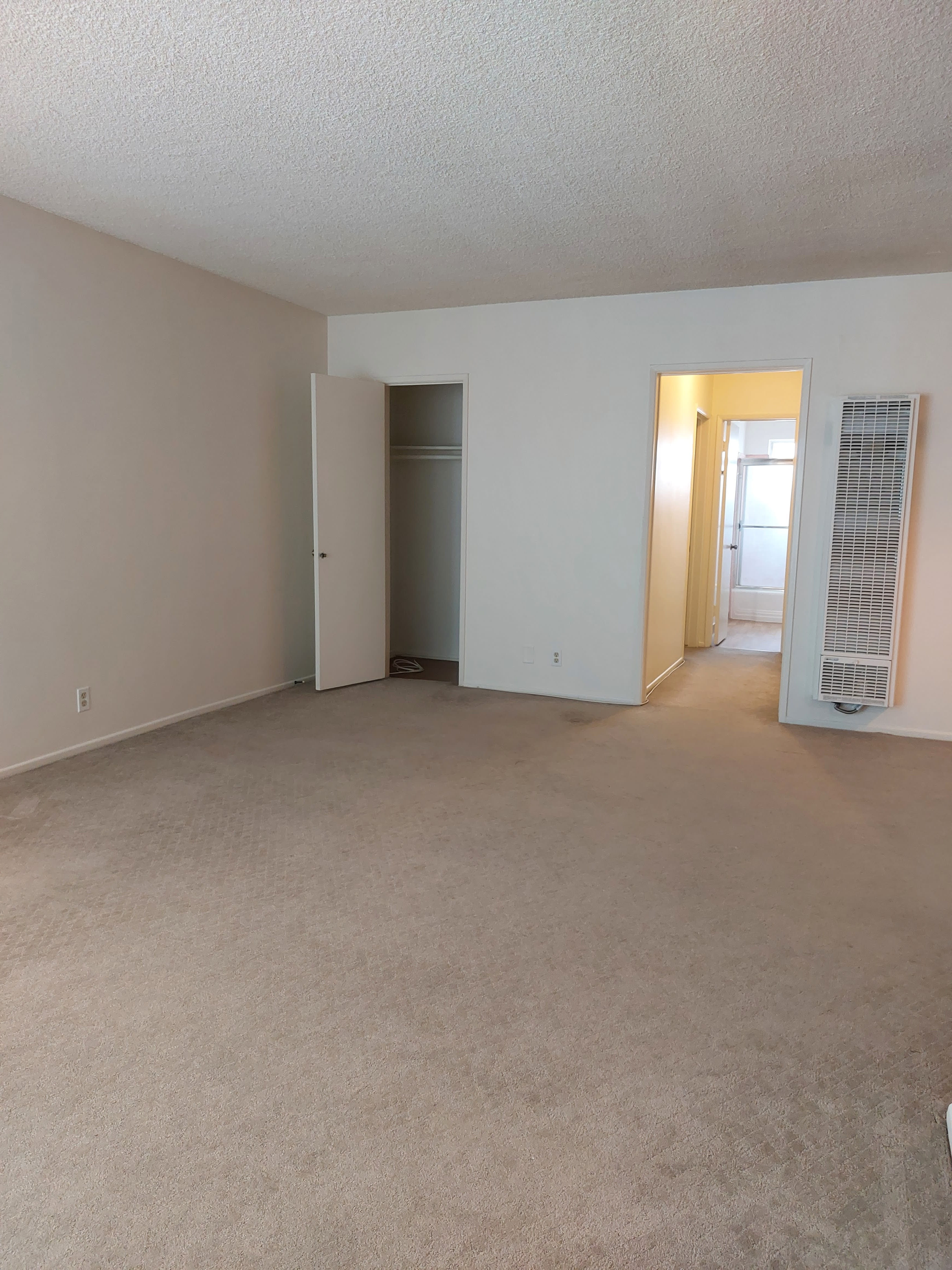 1016 North Orange Grove Avenue – photo 4