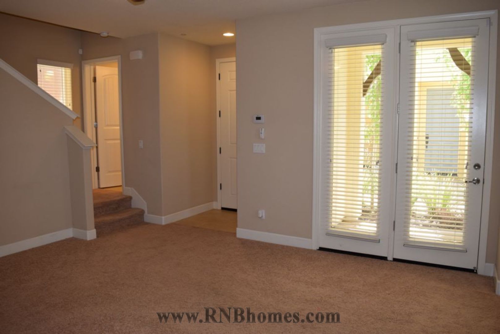 900 Lyon Place – photo 3