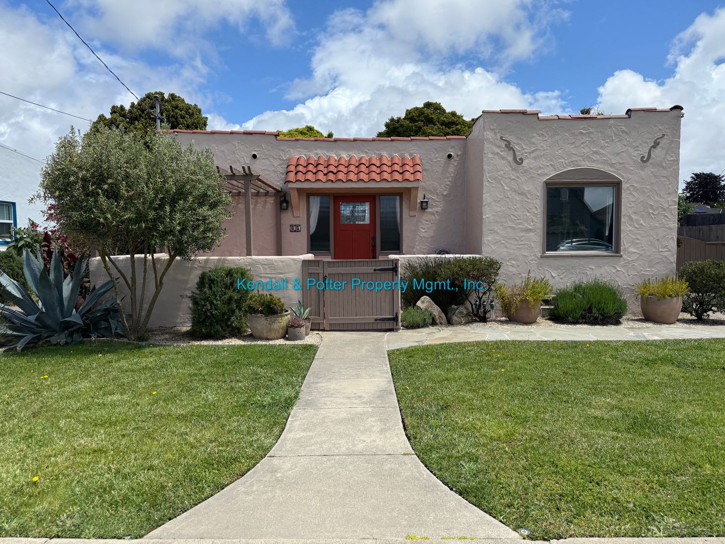 Quiet Updated Watsonville Charmer 2 Plus Br 1Ba – photo 1
