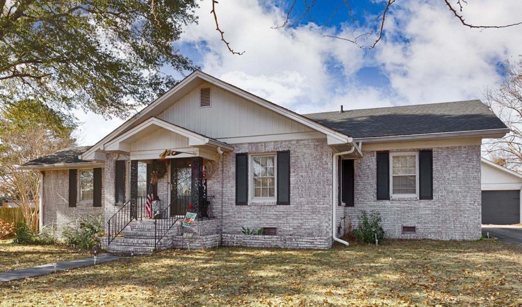Charming 3 Bedroom, 2 Bathroom Home in Decatur, AL – photo 5