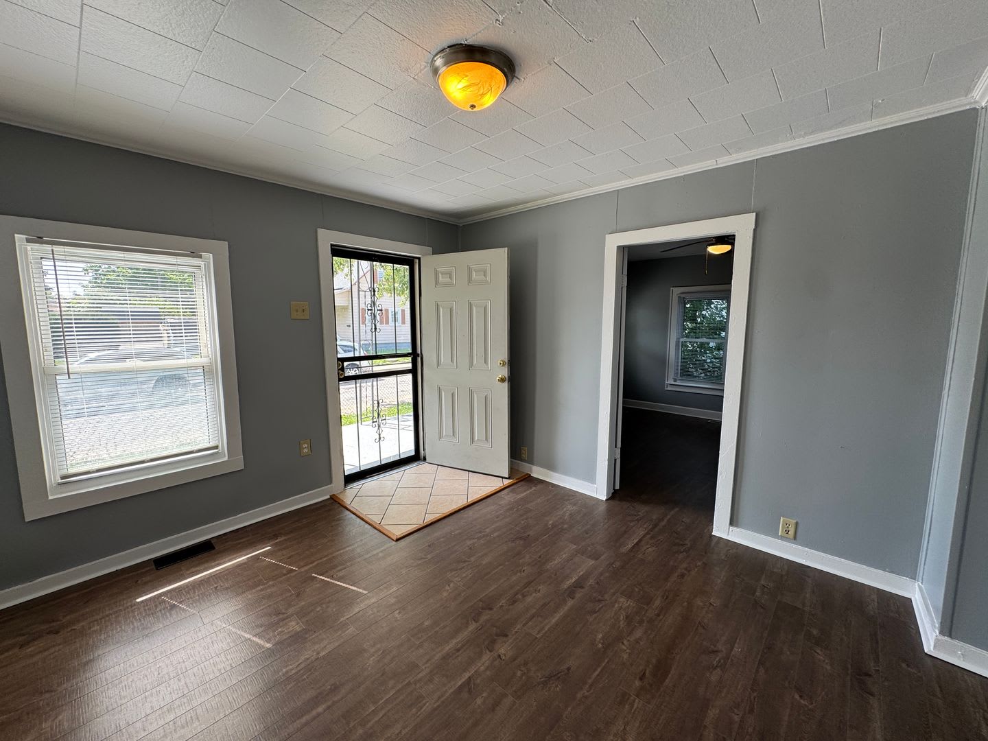 Christian Park 2 Bedroom 1 Bath – photo 5