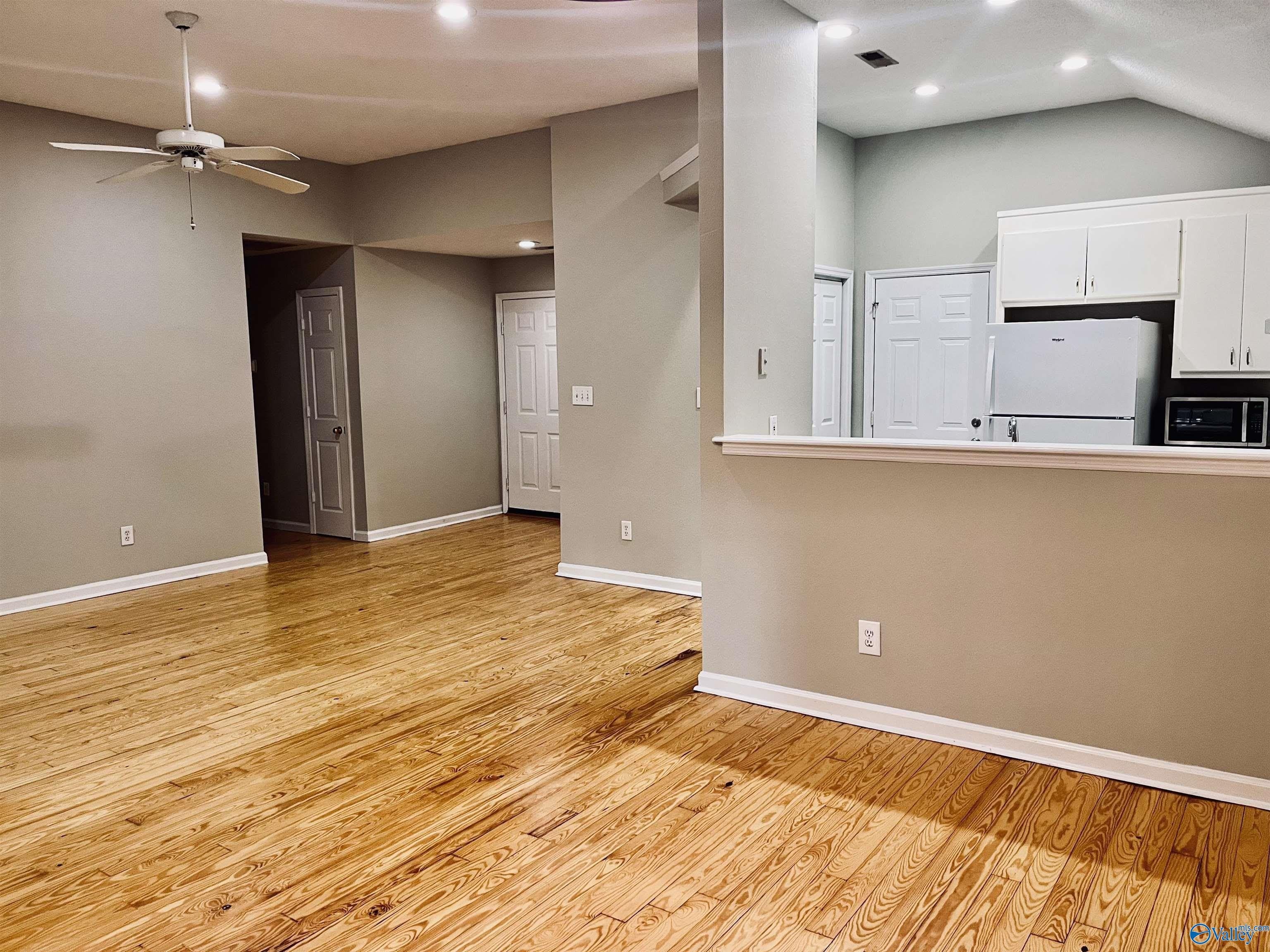 232 Mountain Creek Drive – photo 3