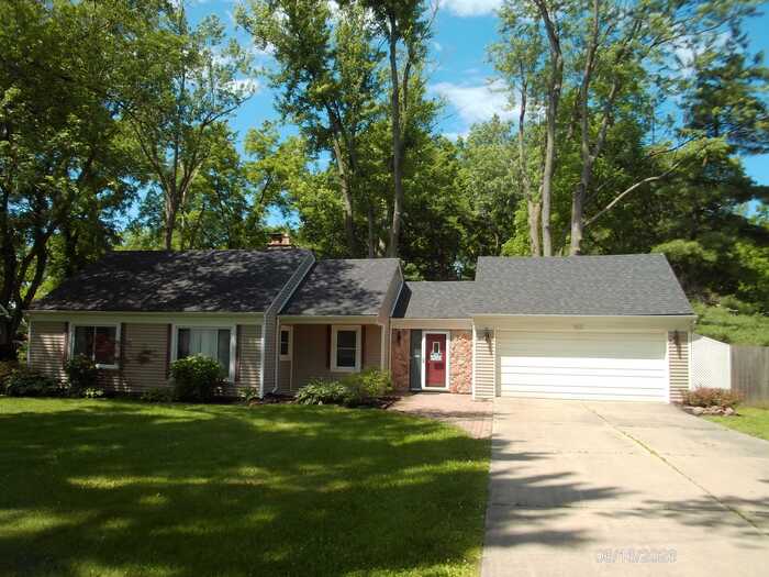 5921 Houghten Drive – photo 1