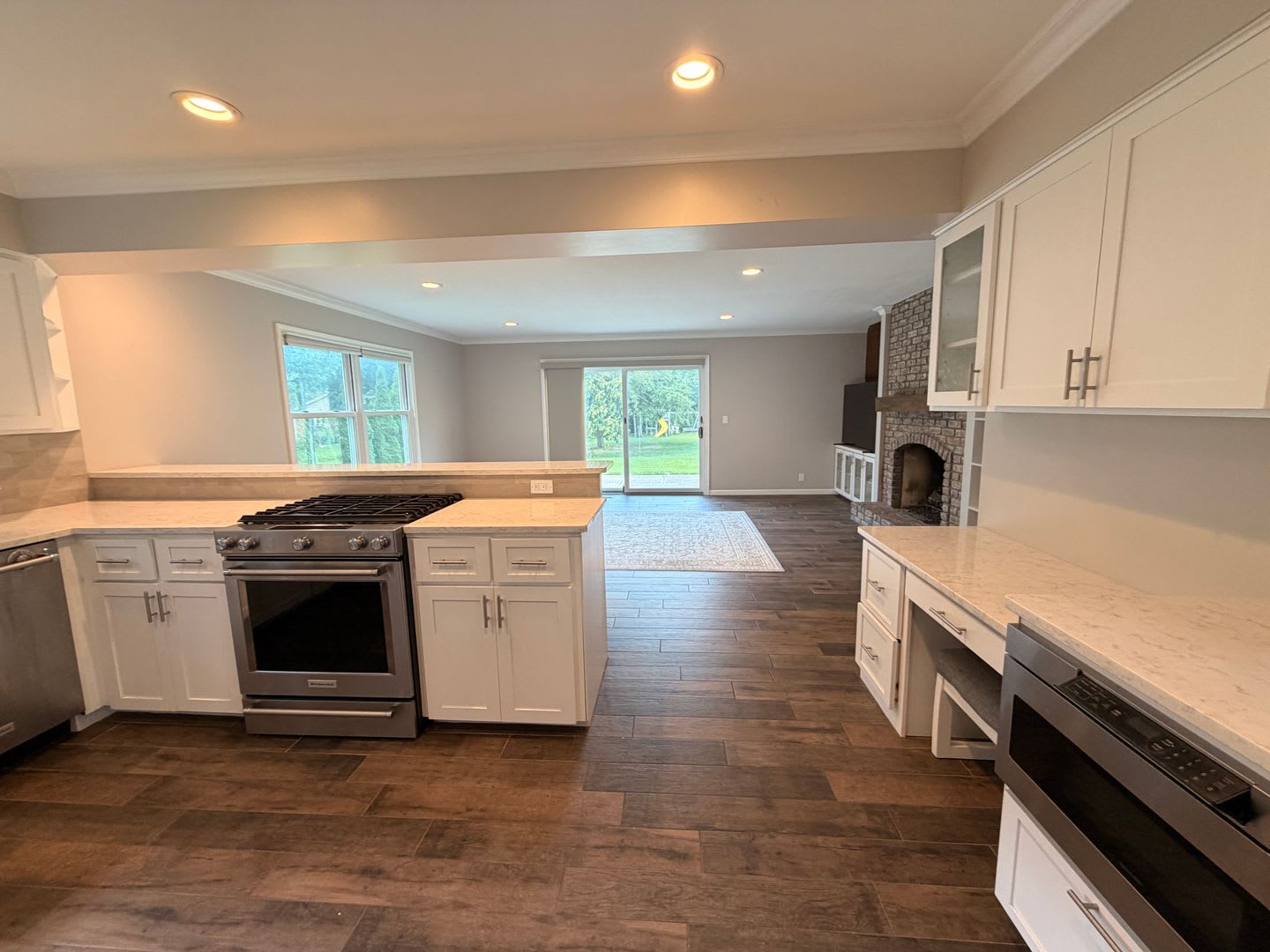 Forest Hill Schools Executive Home – photo 5